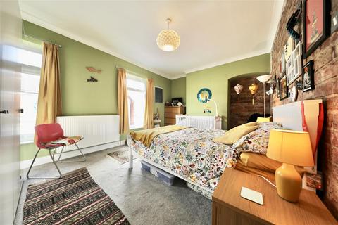 2 bedroom end of terrace house for sale, Clumber Street, Hull