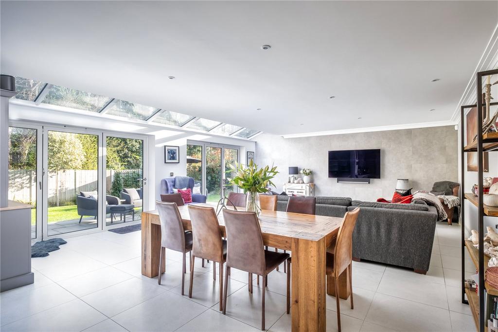 Kitchen/Dining