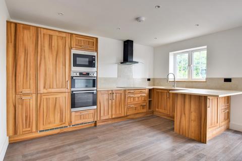 3 bedroom detached house for sale, Kestrel Gardens, Great Dunmow