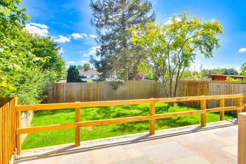 3 bedroom detached house for sale, Kestrel Gardens, Great Dunmow