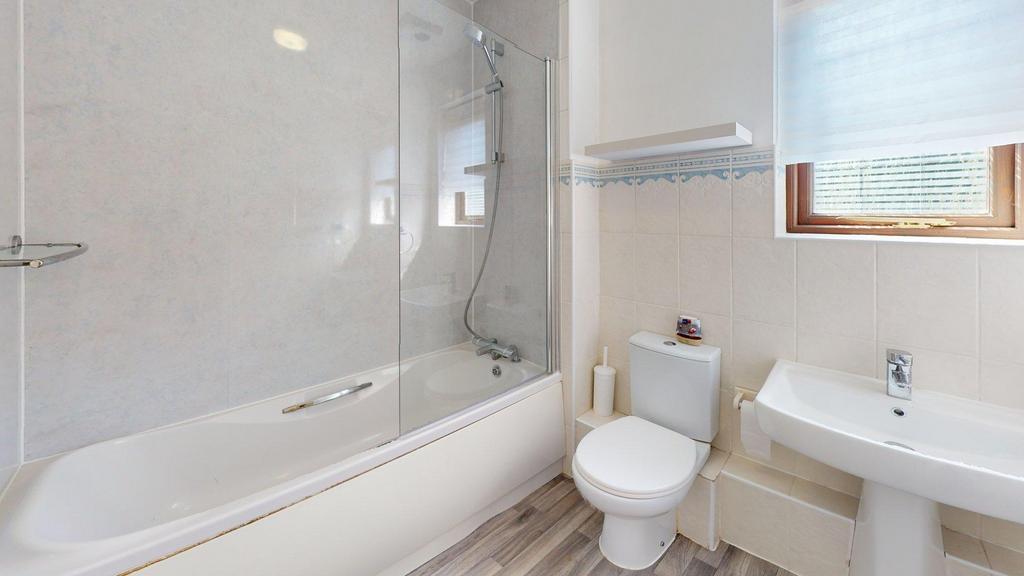 Monastery-Avenue-Bathroom.jpg