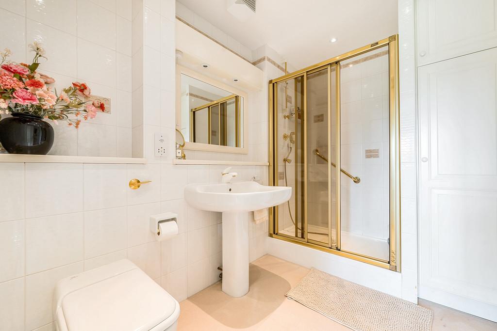 Bedroom Two Ensuite