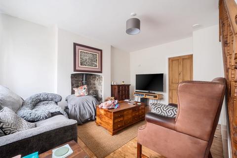 28 Appleby Road, Kendal, LA9 6ES