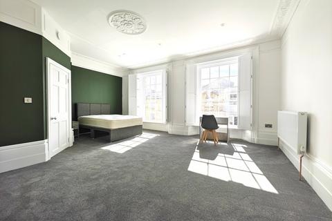 6 bedroom flat share for sale, Truro