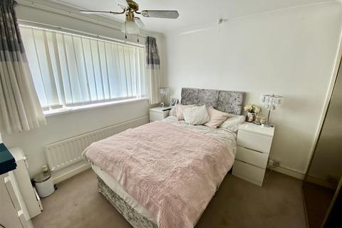 3 Ecklington, Eldene, Swindon, SN3 3TJ