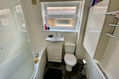 3 Ecklington, Eldene, Swindon, SN3 3TJ