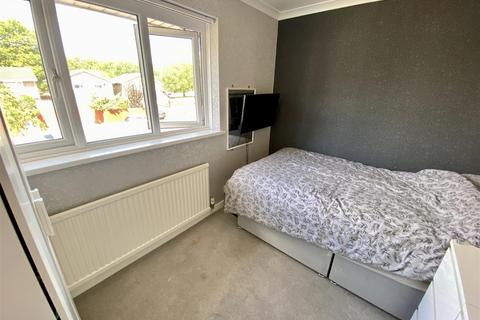 3 Ecklington, Eldene, Swindon, SN3 3TJ