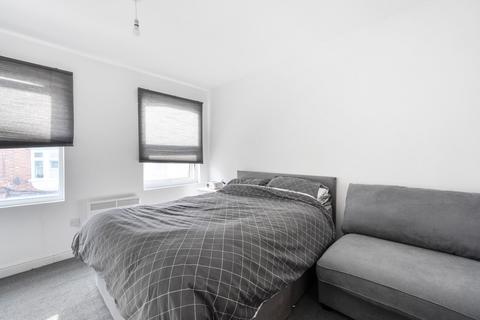 undefined, West Street, Carshalton