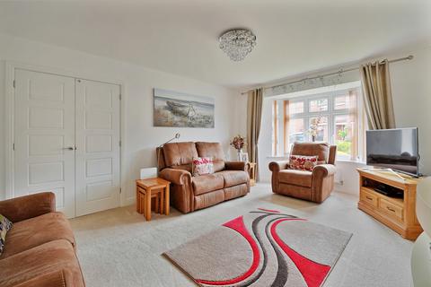 4 bedroom detached house for sale, Blackstone Drive, Worksop S81