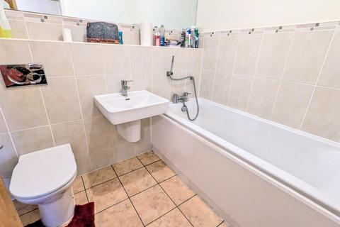 2 bedroom apartment for sale, Moorgate View, Rotherham