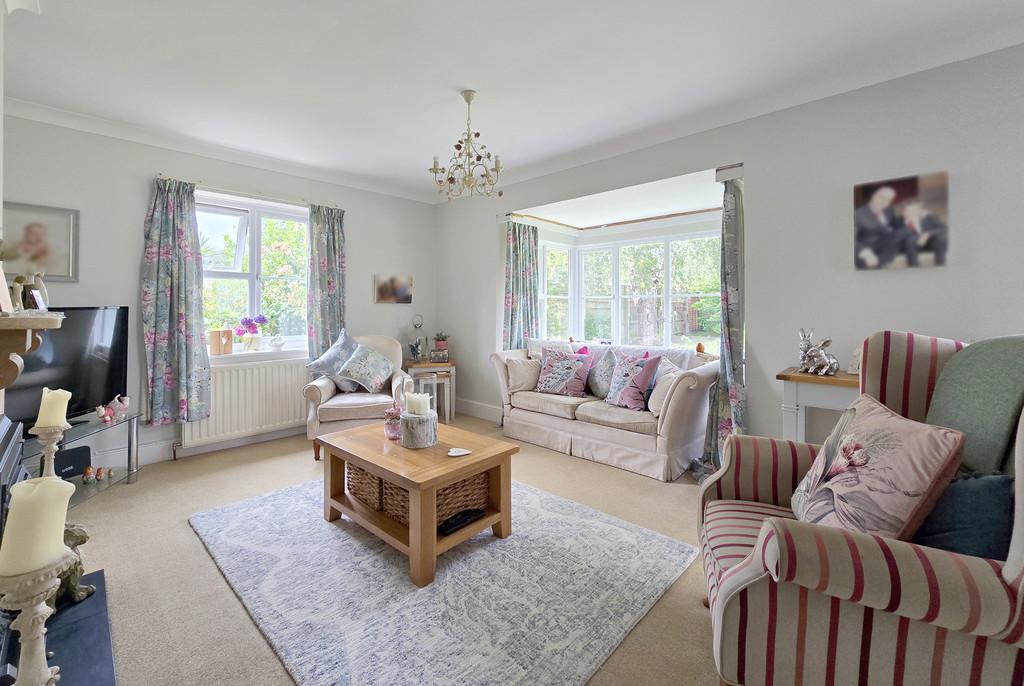 25 BR Sitting Room 1
