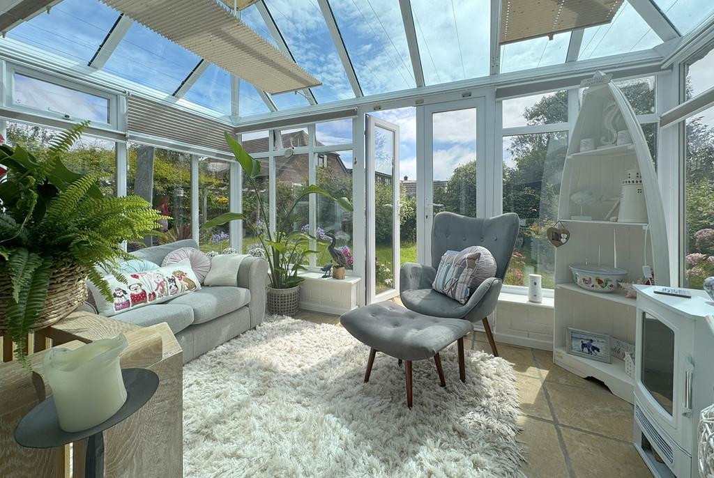 25 BR Conservatory