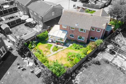 6 bedroom detached house for sale, Ashwater Close, Derby, DE24 3JR