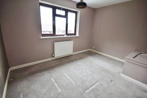 2 bedroom semi-detached house to rent, Widecombe Road, Birches Head