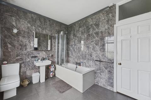 4 bedroom end of terrace house for sale, Doncaster Road, Rotherham