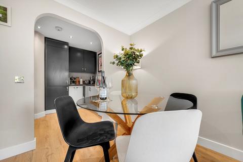 30 Derwent Yard, London, W5 4TW