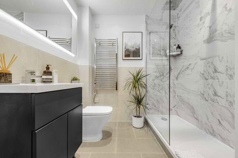 30 Derwent Yard, London, W5 4TW