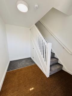 1 bedroom apartment to rent, Causewayhead, Penzance