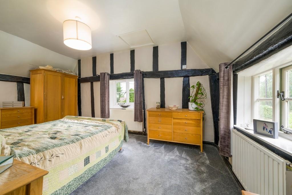 144px-Willow Cottage-24