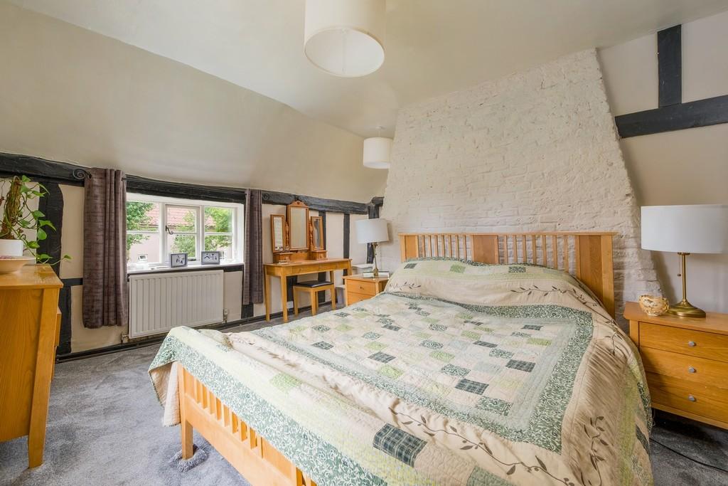144px-Willow Cottage-25