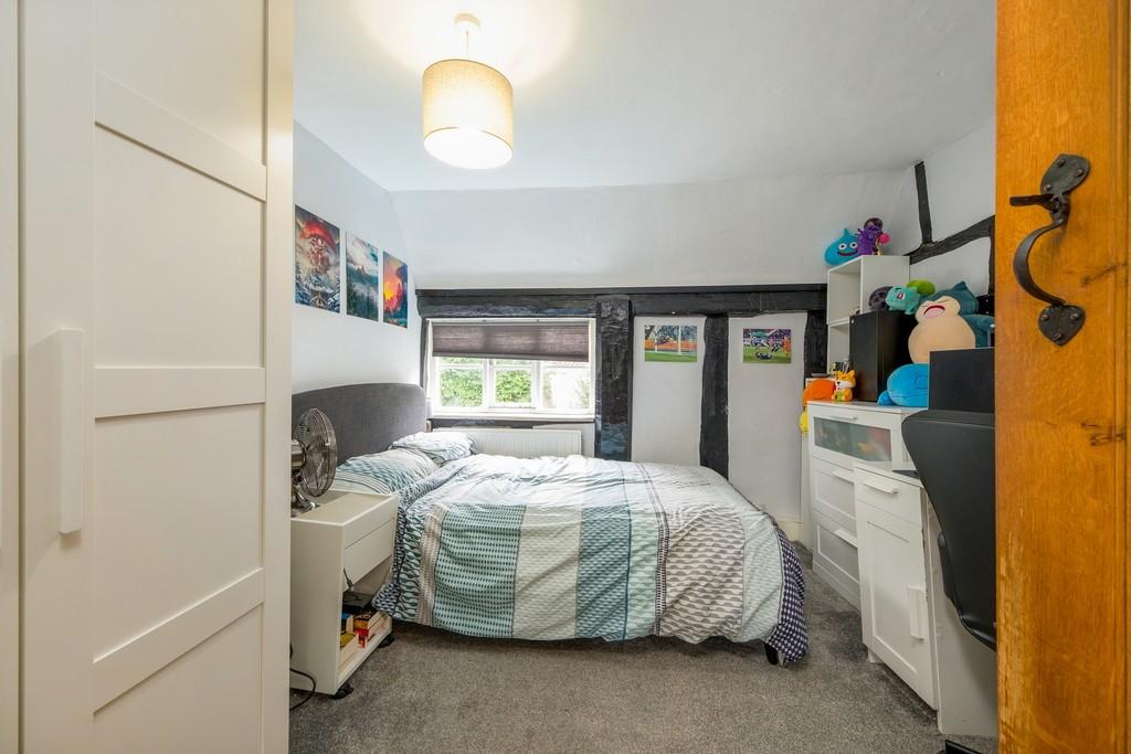 144px-Willow Cottage-28