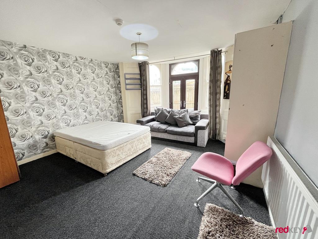 Lounge/Bedroom