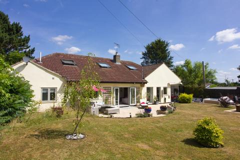 5 bedroom detached house for sale, Upper Potley, Neston SN13