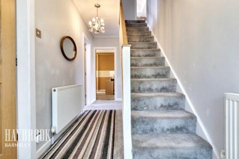 4 bedroom semi-detached house for sale, Pontefract Road, Lundwood
