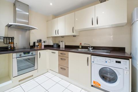 1 bedroom apartment for sale, Malaga House, Penstone Court, Century Wharf