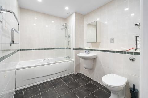 1 bedroom apartment for sale, Malaga House, Penstone Court, Century Wharf
