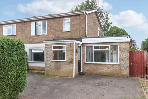 Burns Road, Wellingborough NN8