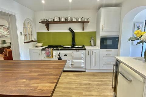 4 bedroom townhouse for sale, Church Street, Stony Stratford