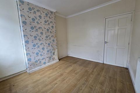2 bedroom terraced house to rent, Knox Road, Wolverhampton WV2
