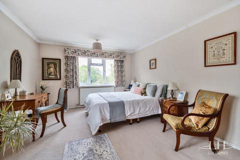 4 bedroom detached house for sale, Ferndown, Emerson Park