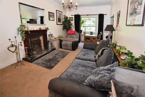 2 bedroom flat for sale, Haccombe, Newton Abbot, Devon.