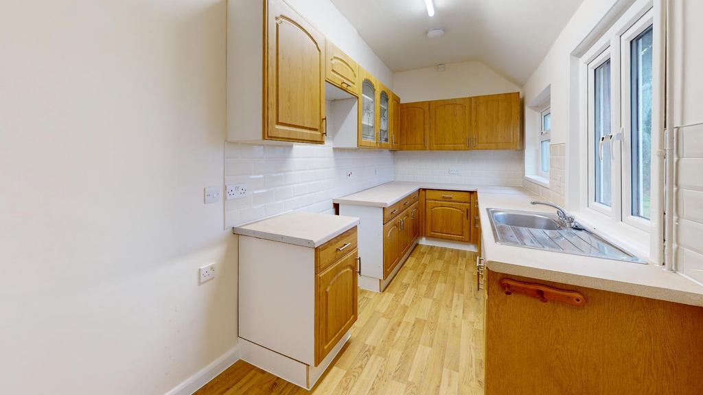 2-Howt-Green-Kitchen.jpg