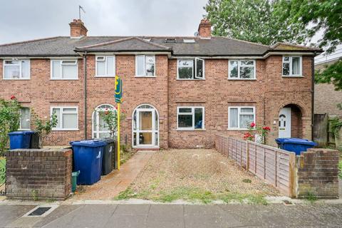 6 Rosedale Close, London, W7 2LH