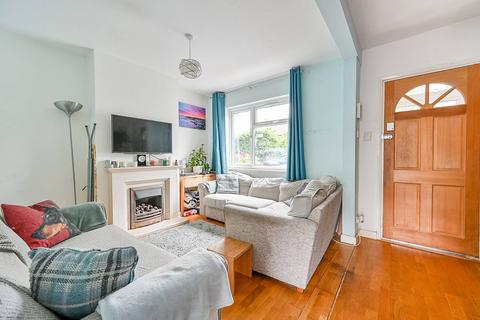 6 Rosedale Close, London, W7 2LH
