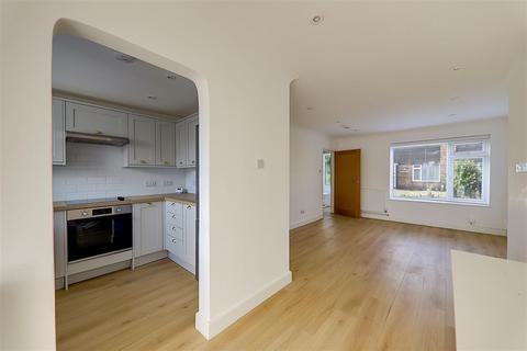 3 bedroom semi-detached house for sale, Chilgrove Close, Worthing BN12