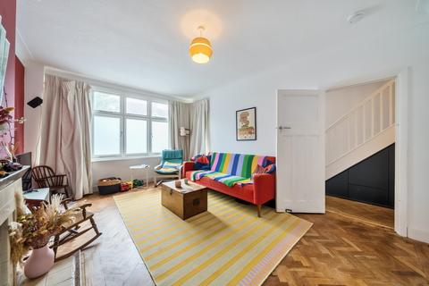 71 Dixon Road, London, SE25 6UE