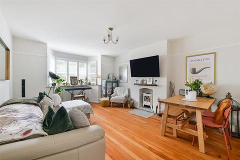 13, Beechwood Court West Street Lane, Carshalton, SM5 2PZ