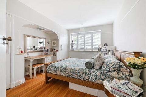 13, Beechwood Court West Street Lane, Carshalton, SM5 2PZ