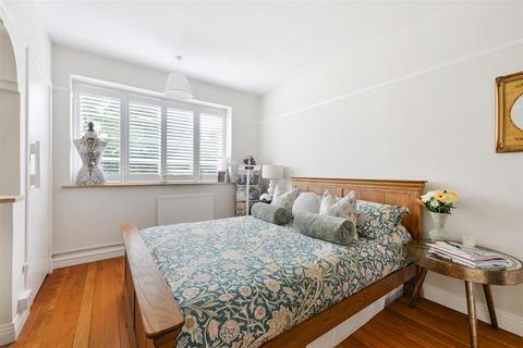13, Beechwood Court West Street Lane, Carshalton, SM5 2PZ