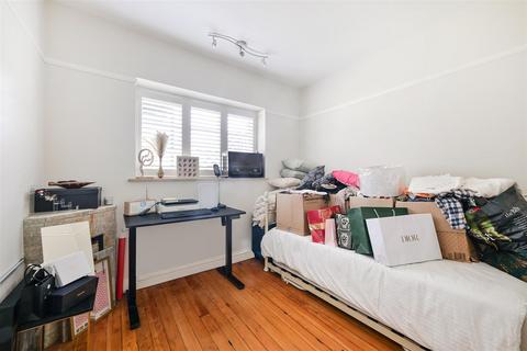 13, Beechwood Court West Street Lane, Carshalton, SM5 2PZ