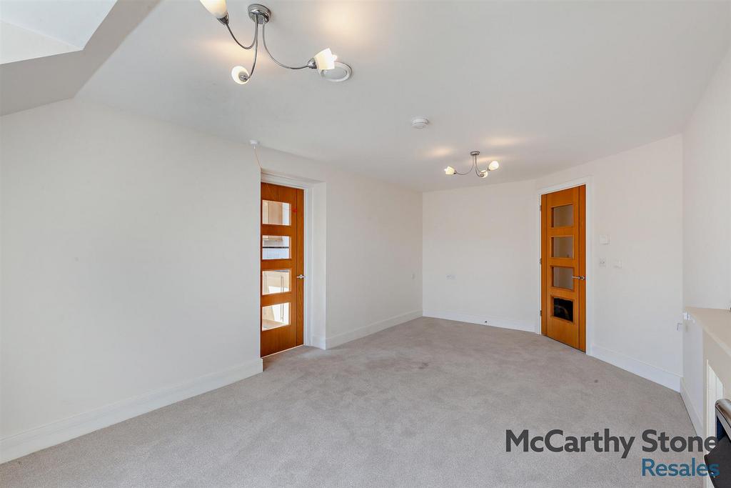 8653837-interior08-800.jpg