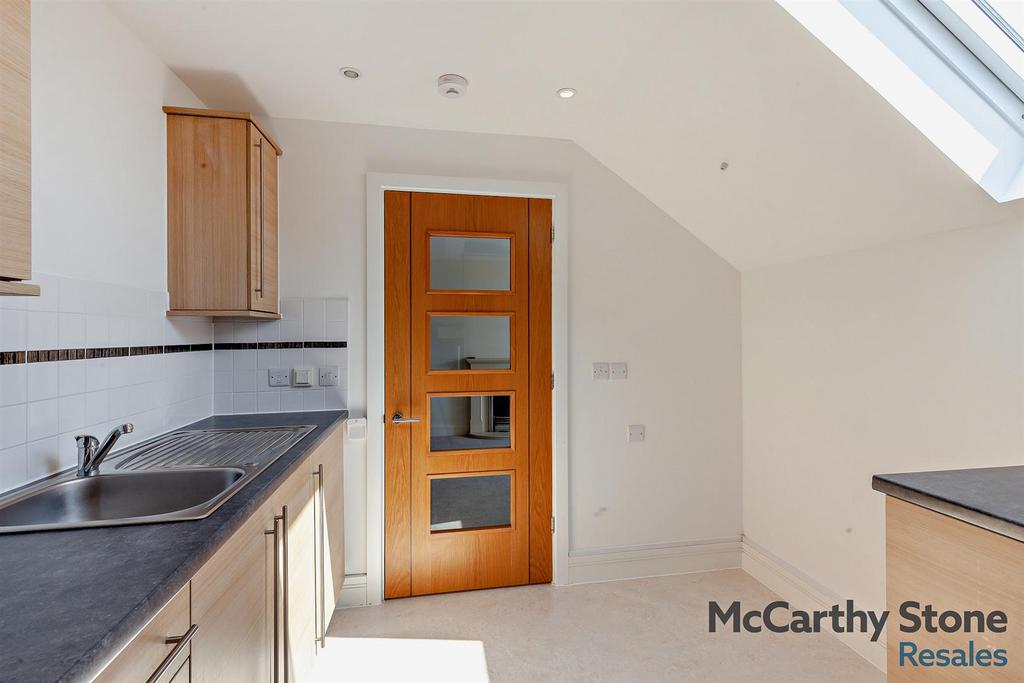 8653837-interior03-800.jpg