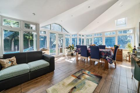 5 Brudenell, Windsor, SL4 4UR