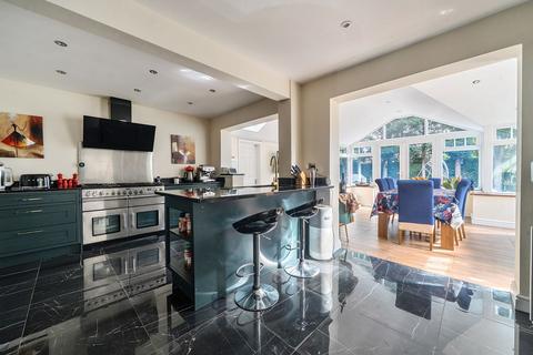 5 Brudenell, Windsor, SL4 4UR
