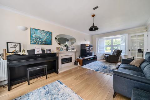 5 Brudenell, Windsor, SL4 4UR