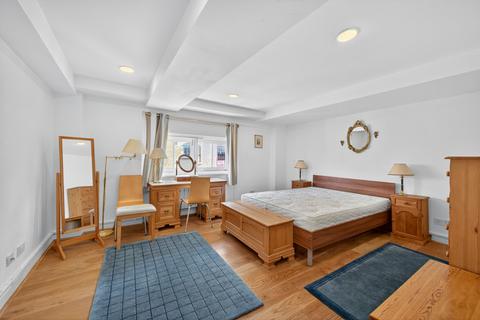 2 bedroom flat for sale, Wapping High Street, London
